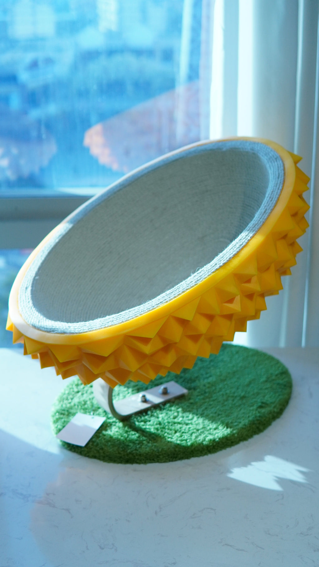 Durian Cat Scratcher Yellow - front view